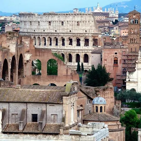 Colosseum Konukevi Roma