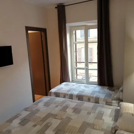 Colosseum Πανσιόν 3*